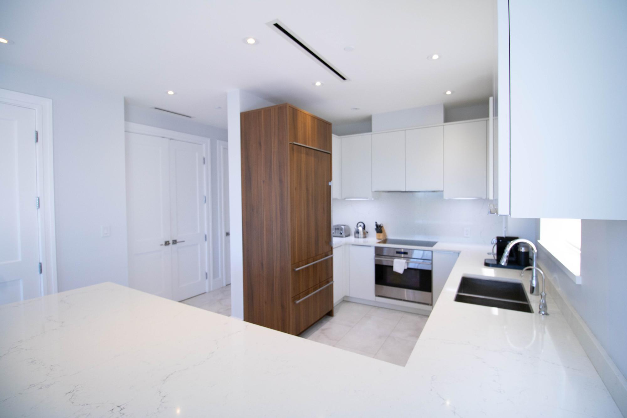 ONE CABLE BEACH Unit: 403