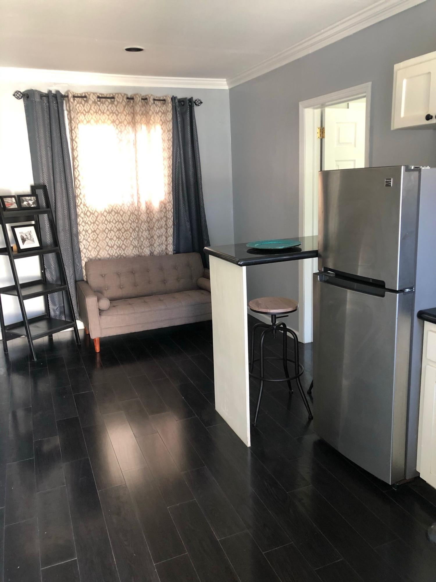 BAMBOO STREET Unit: 1