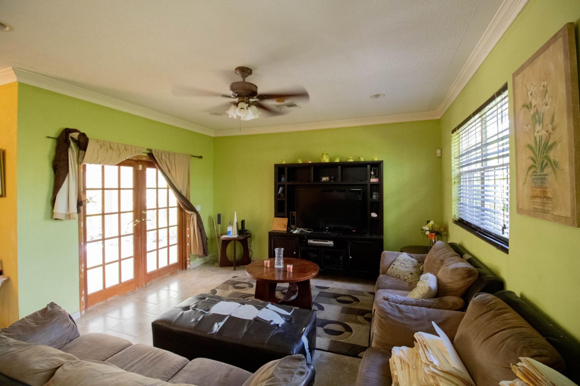 DEALS HEIGHTS Unit: 17