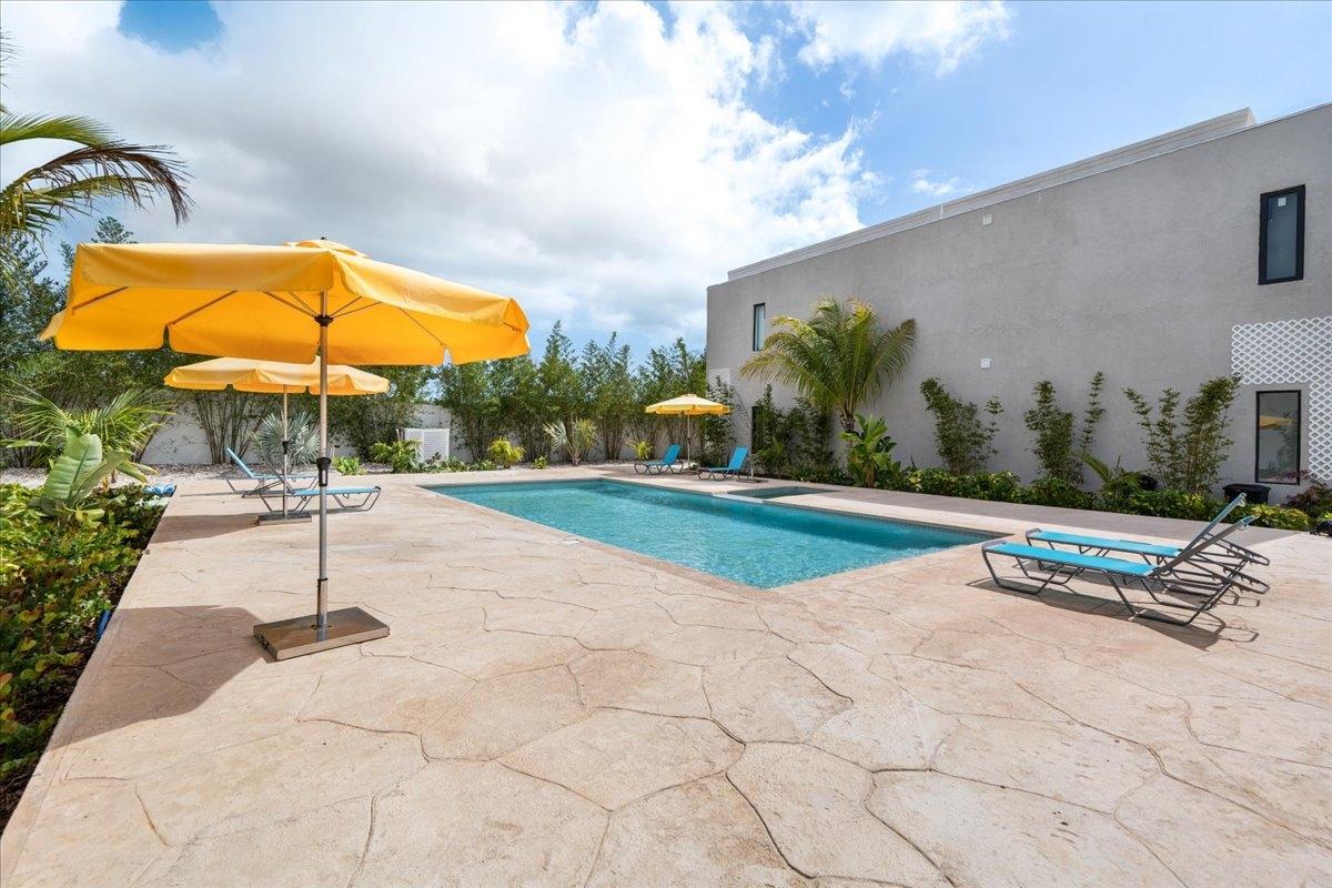 West End LOVE BEACH Unit: D5