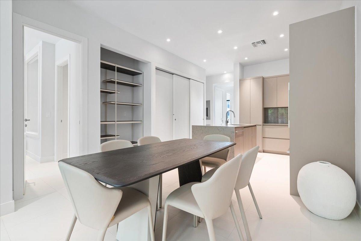 West End LOVE BEACH Unit: D5