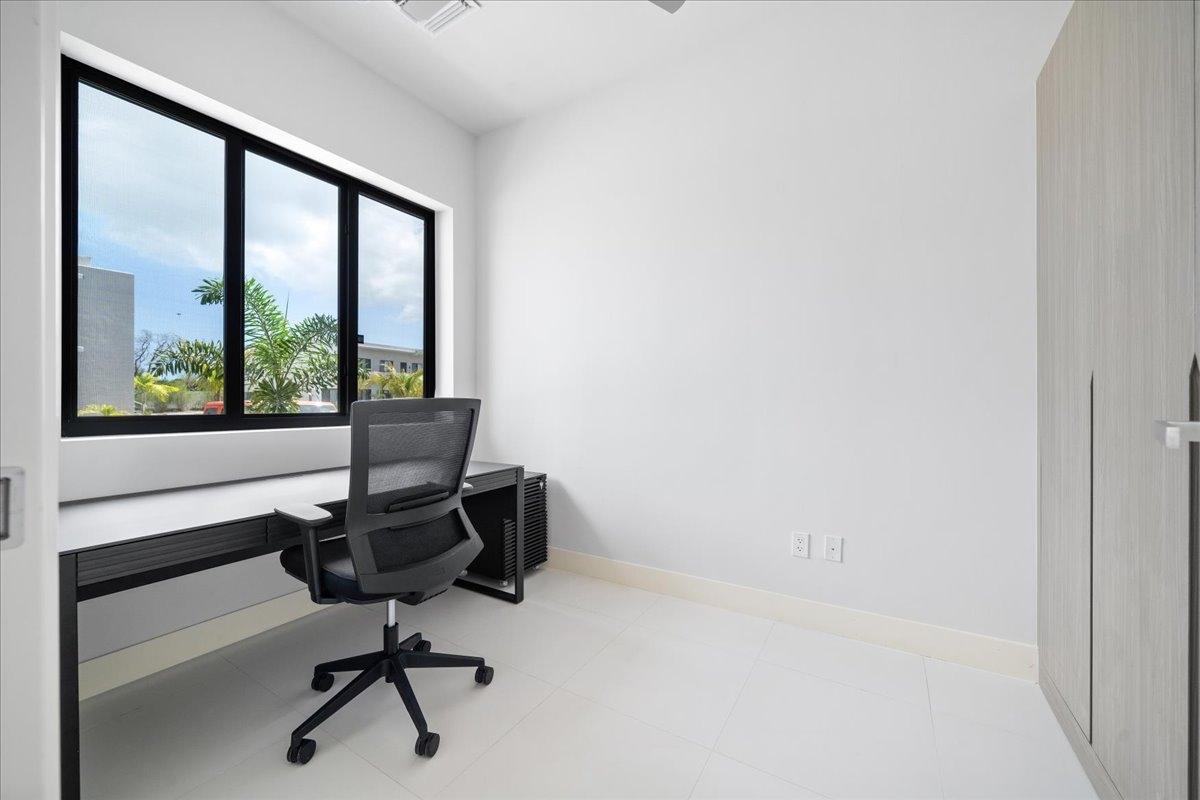 West End LOVE BEACH Unit: D5