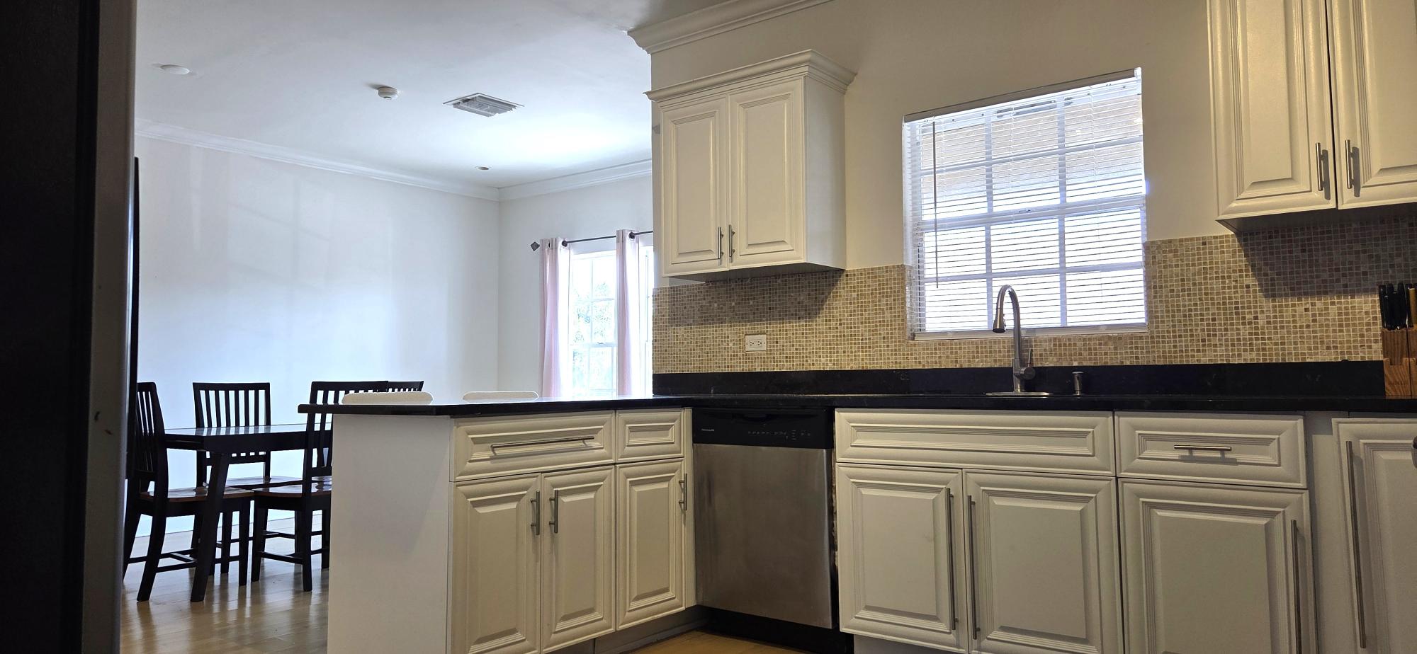 HAMPTON RIDGE Unit: 202