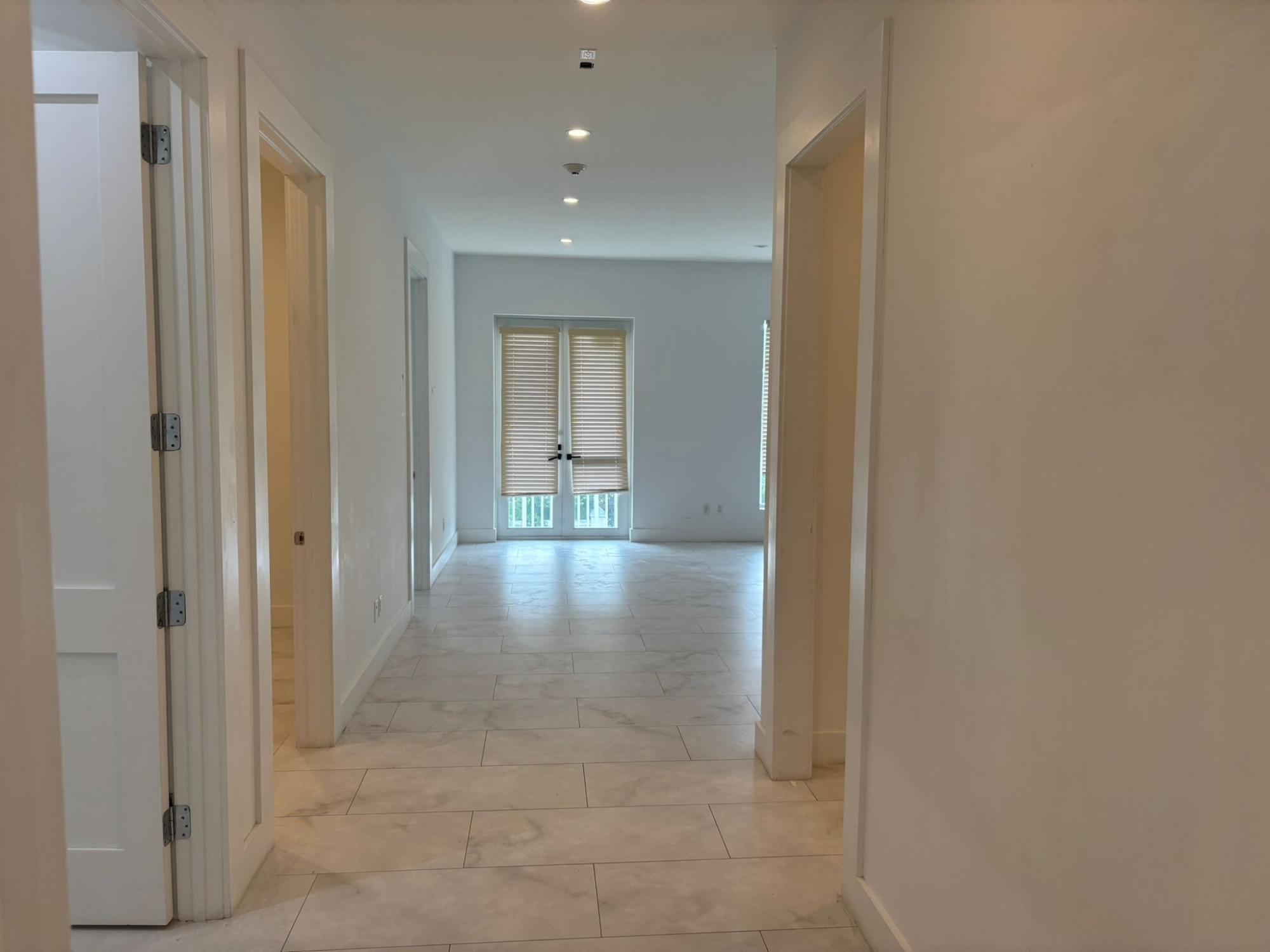 BALMORAL CORPORATE CENTER Unit: Unit C