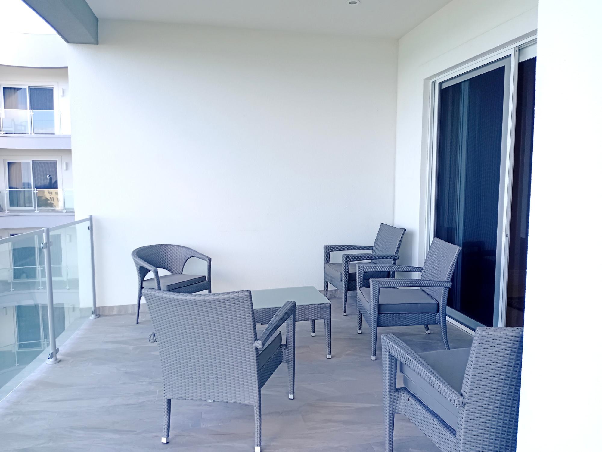 ONE CABLE BEACH Unit: 500