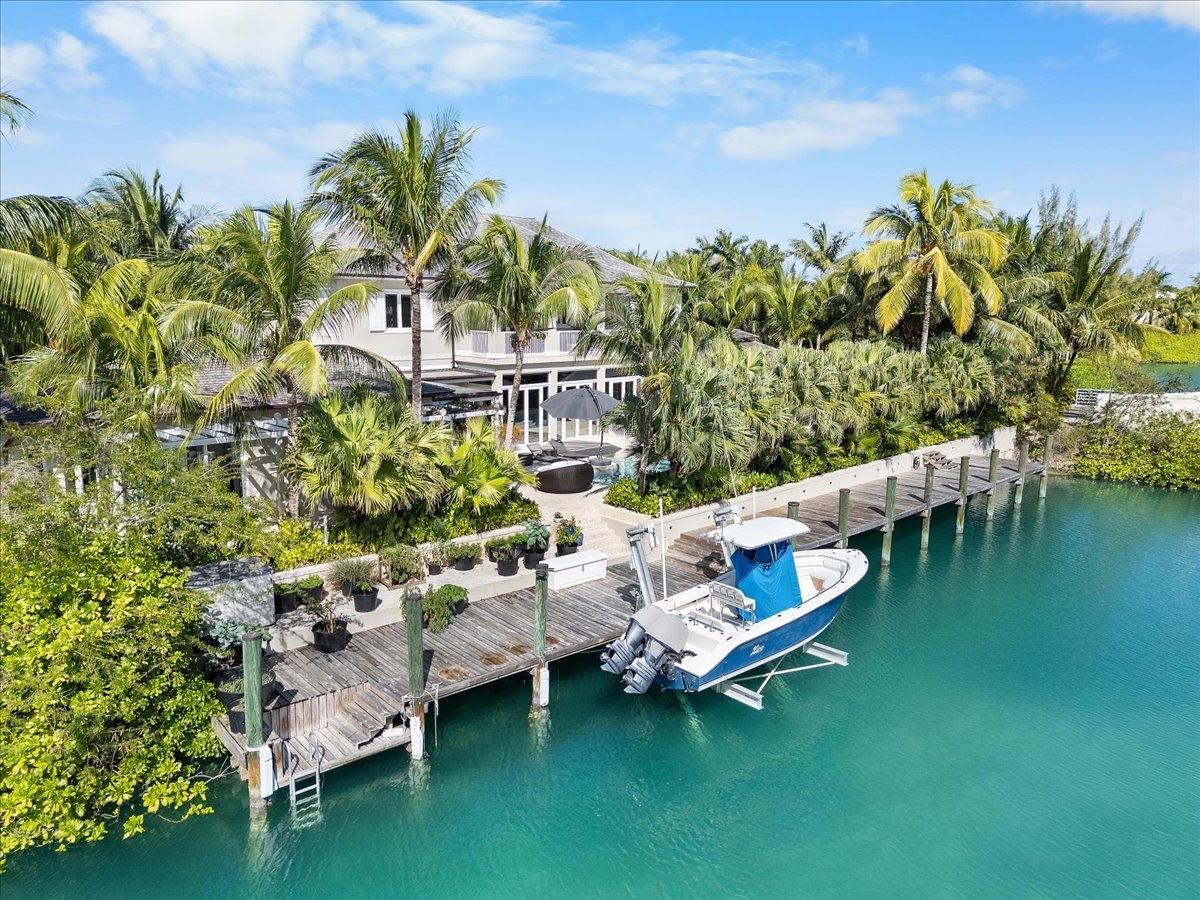 Montague OLD FORT BAY Unit: 18