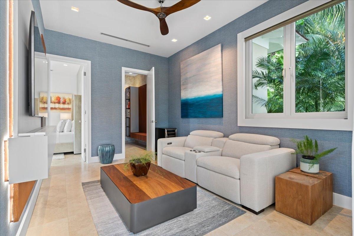 Montague OLD FORT BAY Unit: 18