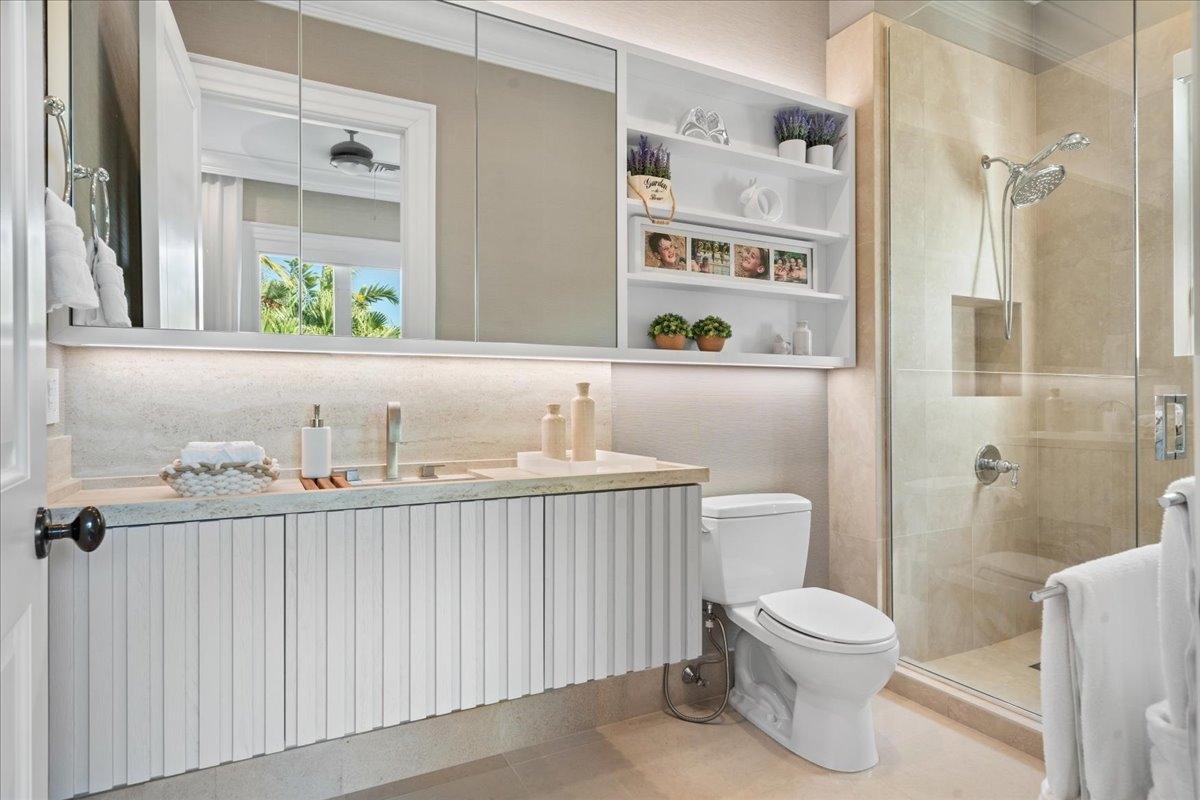 Montague OLD FORT BAY Unit: 18