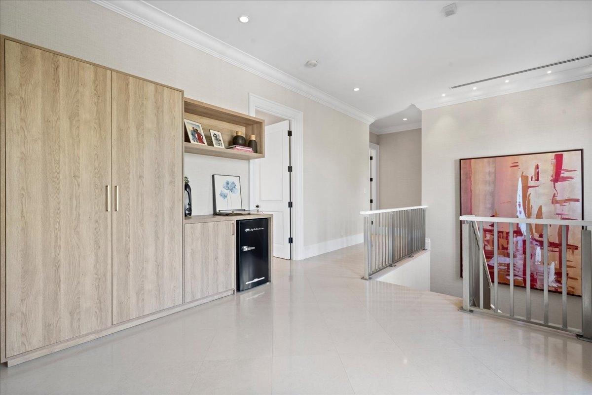 Montague OLD FORT BAY Unit: 18