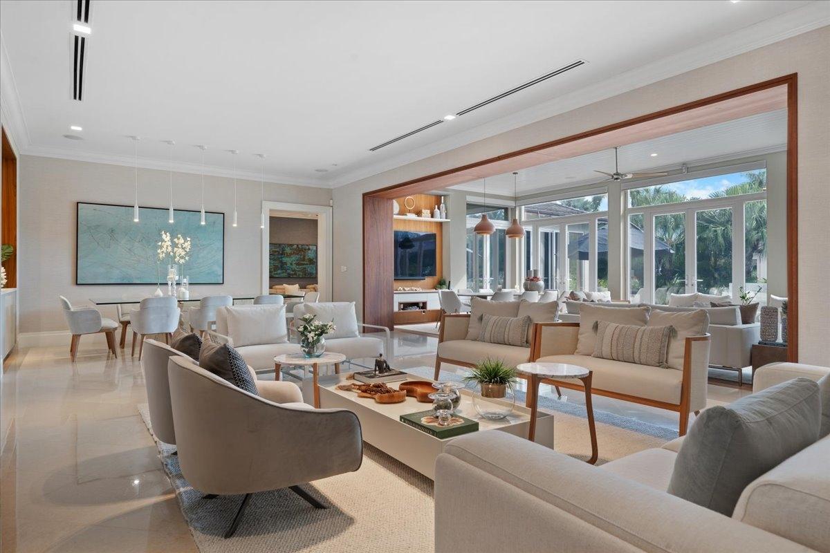 Montague OLD FORT BAY Unit: 18