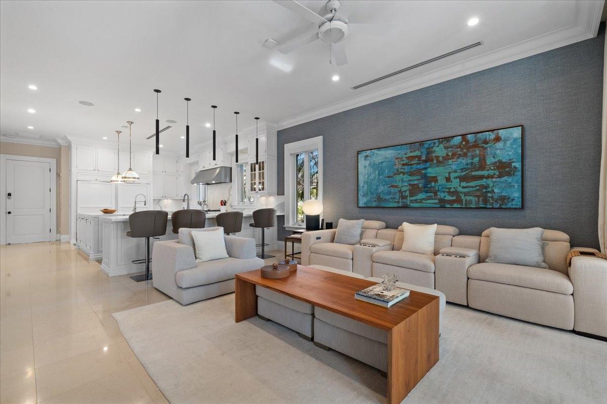 Montague OLD FORT BAY Unit: 18