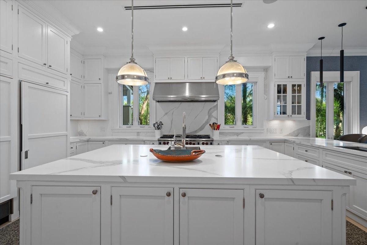 Montague OLD FORT BAY Unit: 18