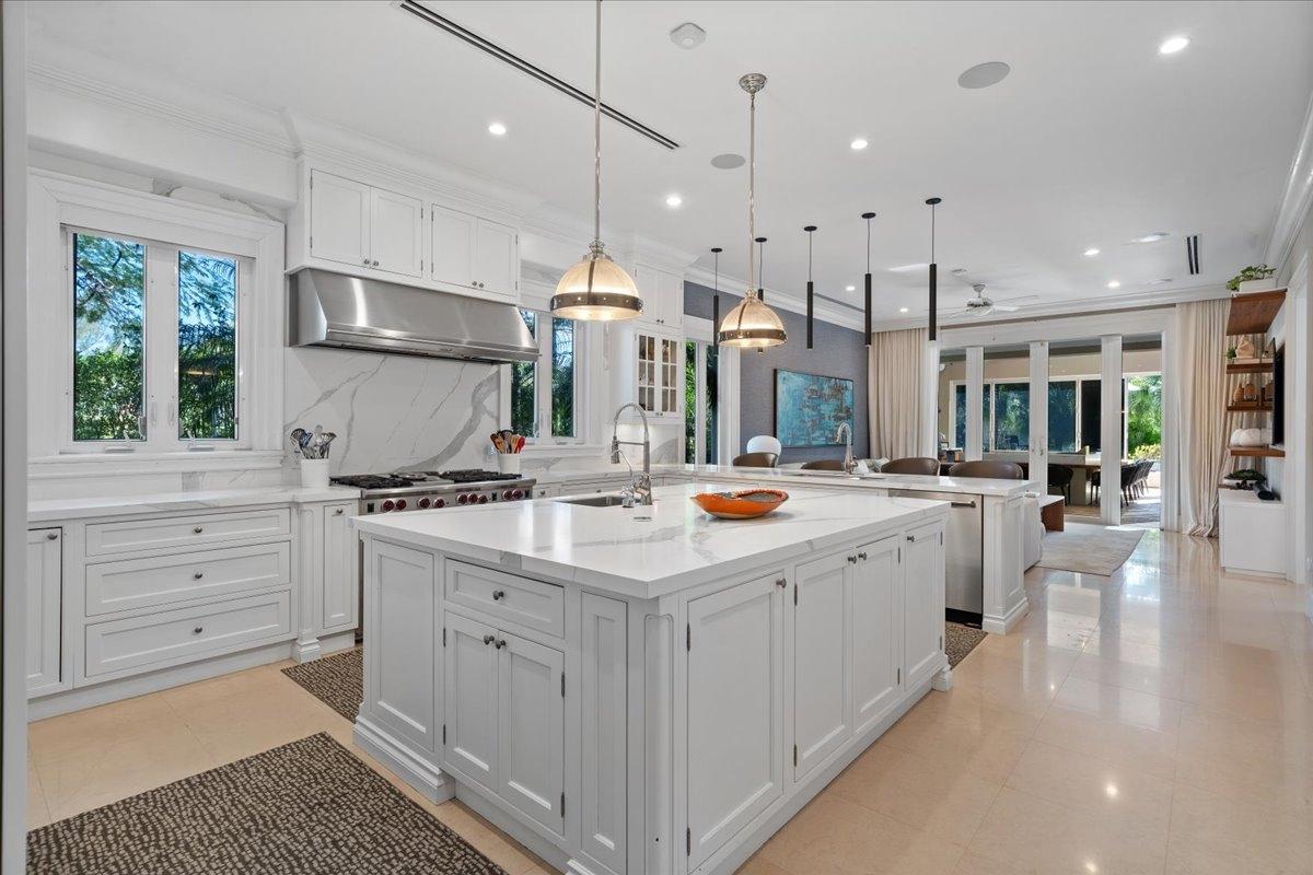 Montague OLD FORT BAY Unit: 18