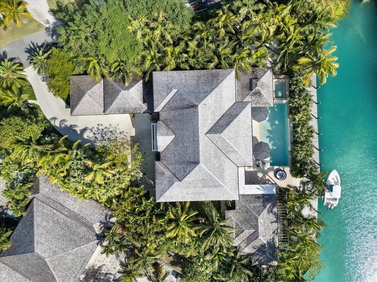 Montague OLD FORT BAY Unit: 18