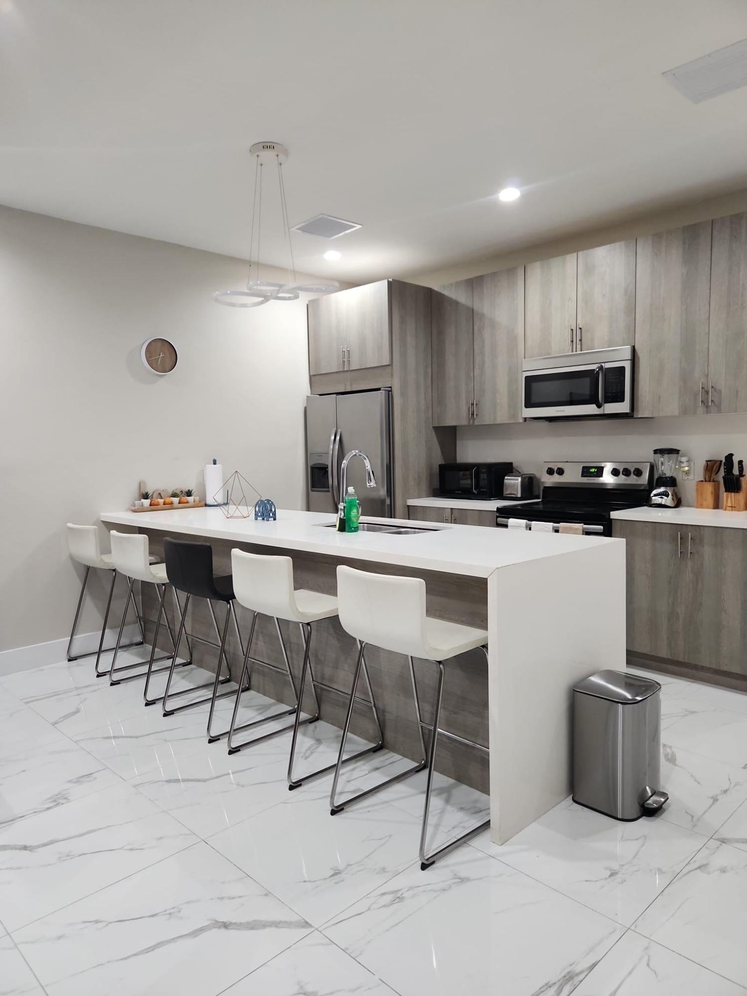 Alorah BLAKE ROAD Unit: 104