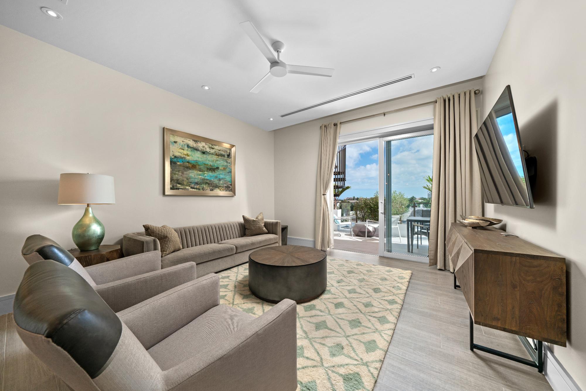 PH 7 THIRTY SIX FOR RENT