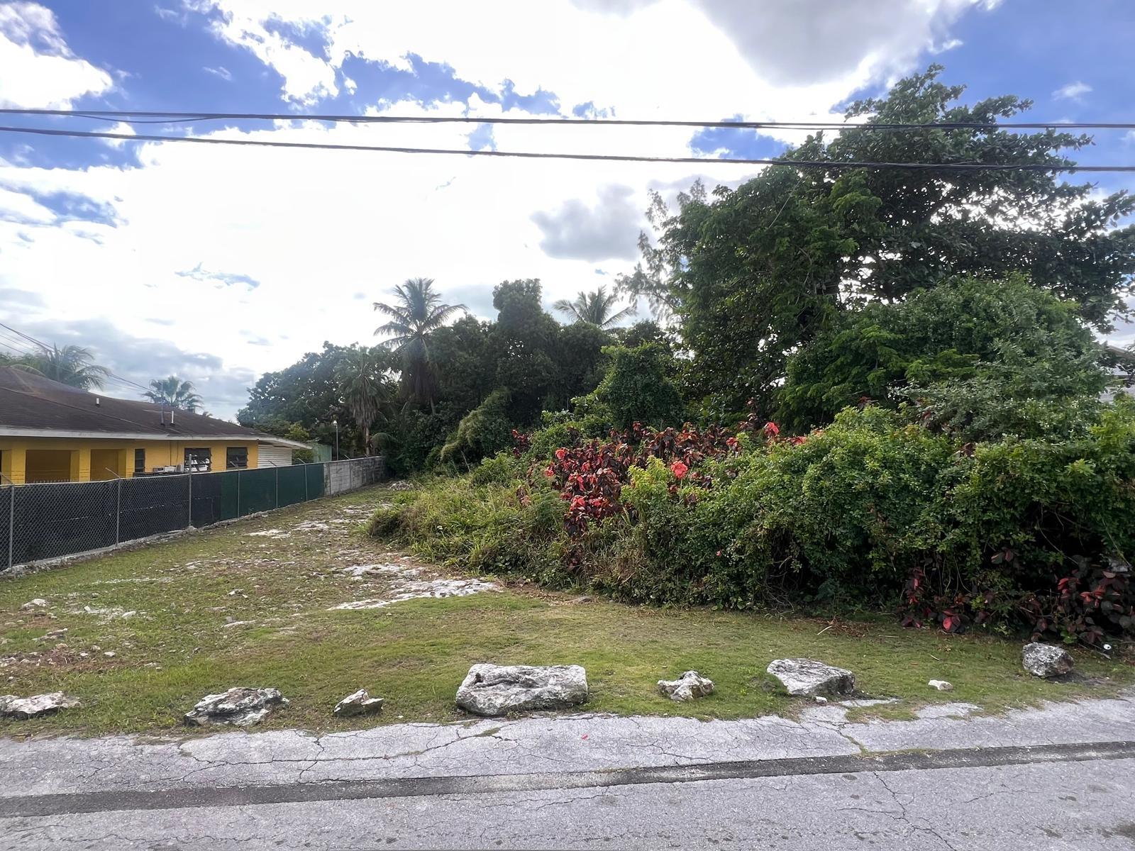 GLENISTON GARDENS Unit: 12