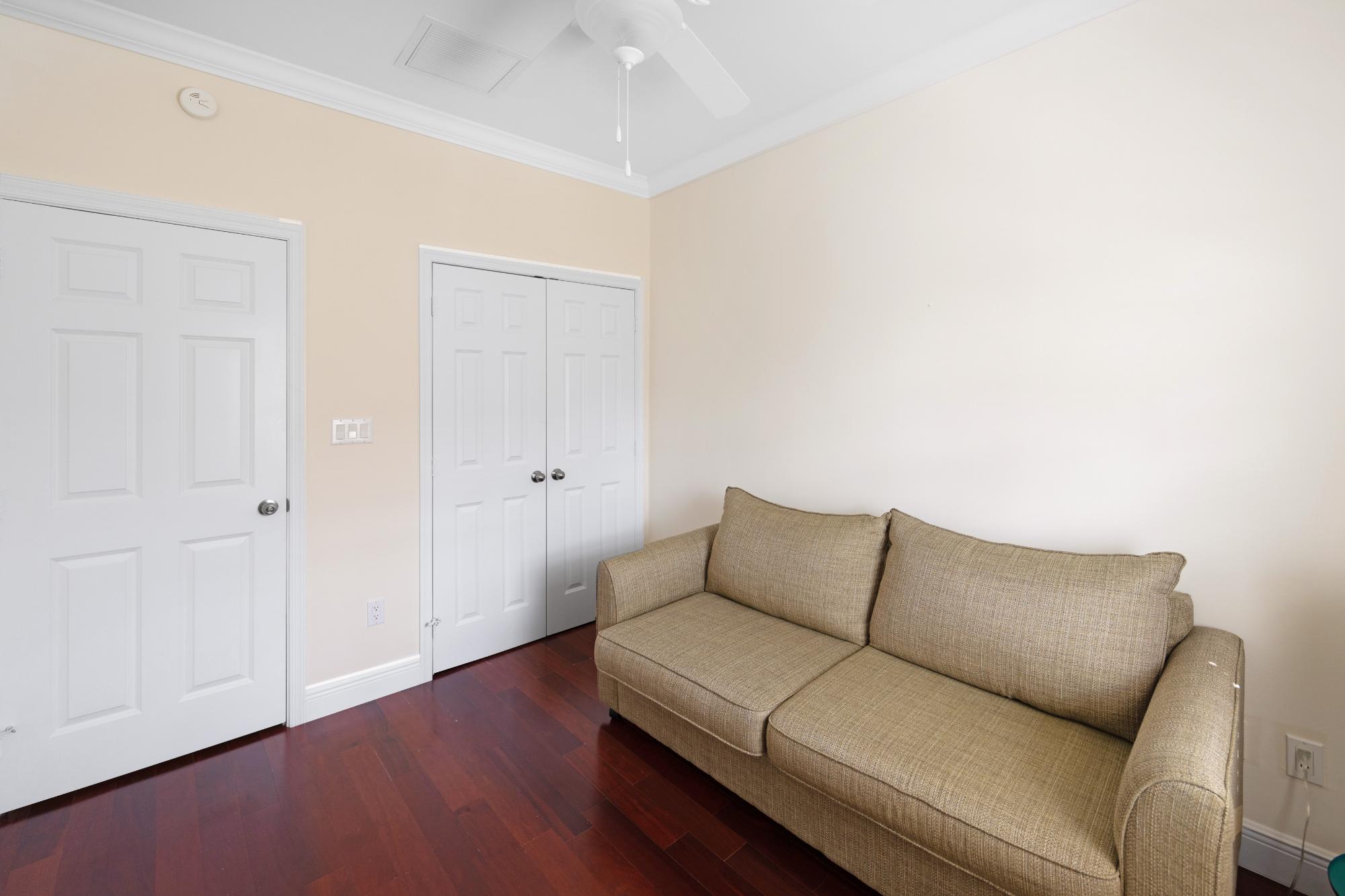 Balmoral SANDFORD DRIVE Unit: MJ-115