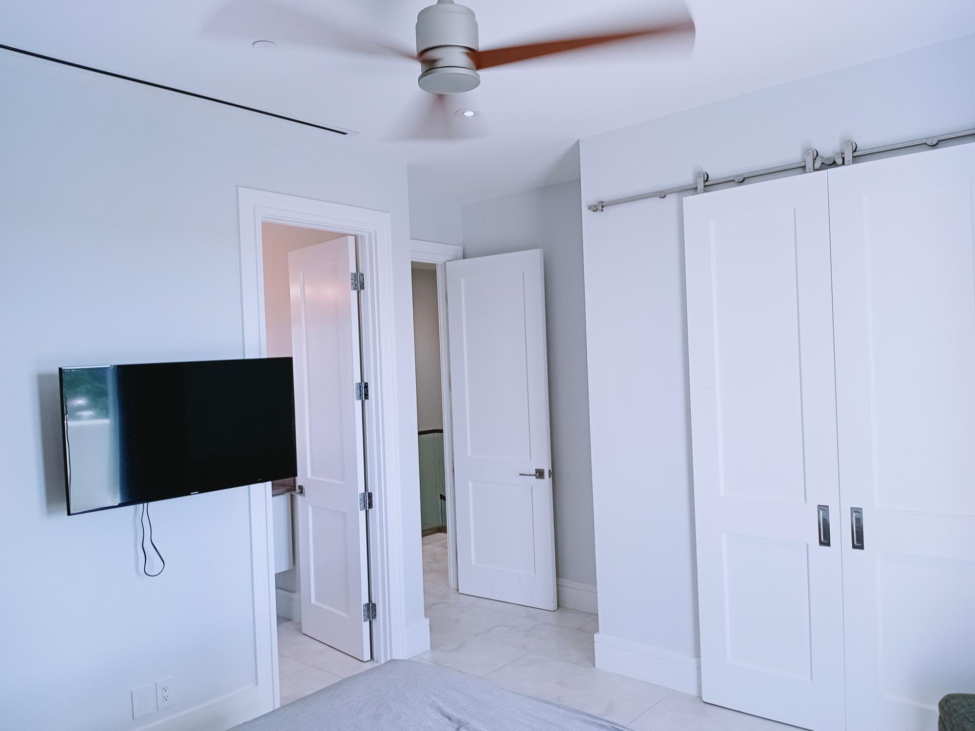 ONE CABLE BEACH Unit: 500