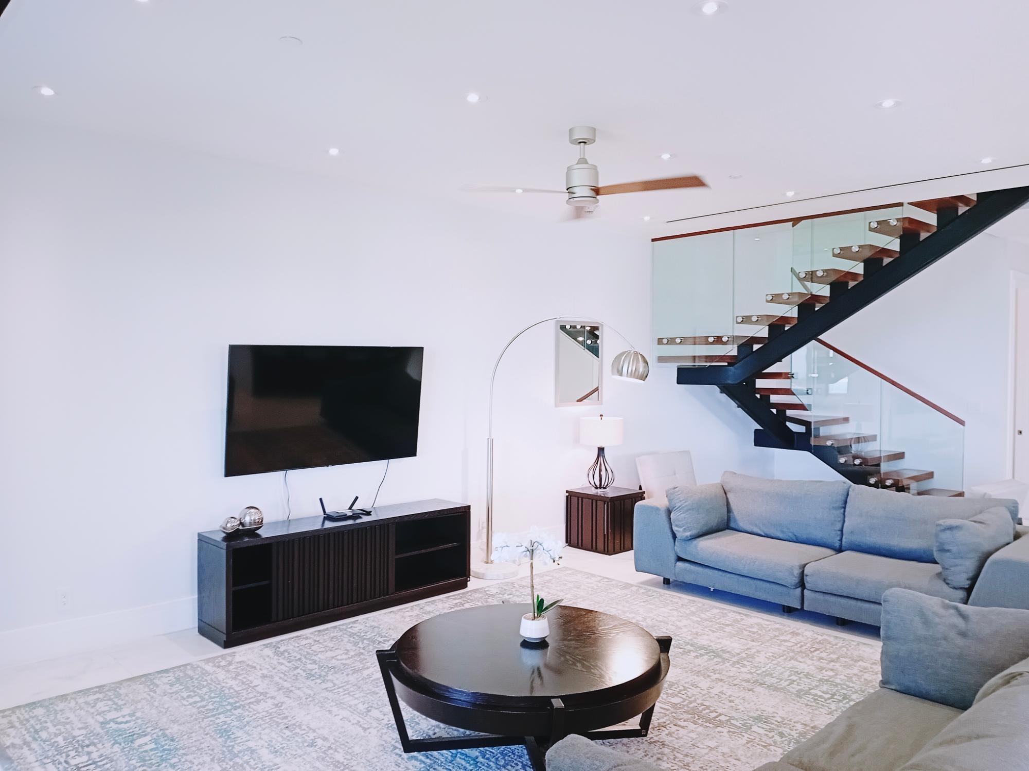 ONE CABLE BEACH Unit: 500