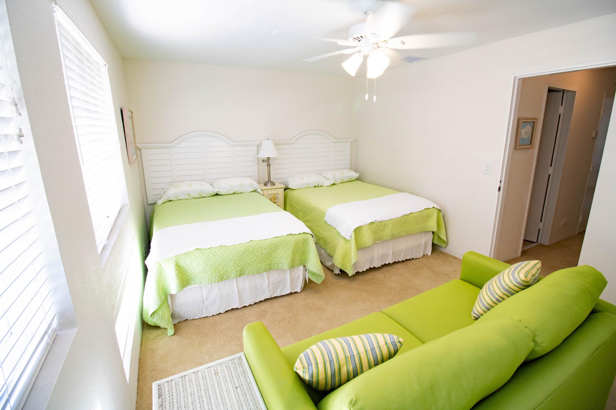 12 MIRAMAR PI RENTAL