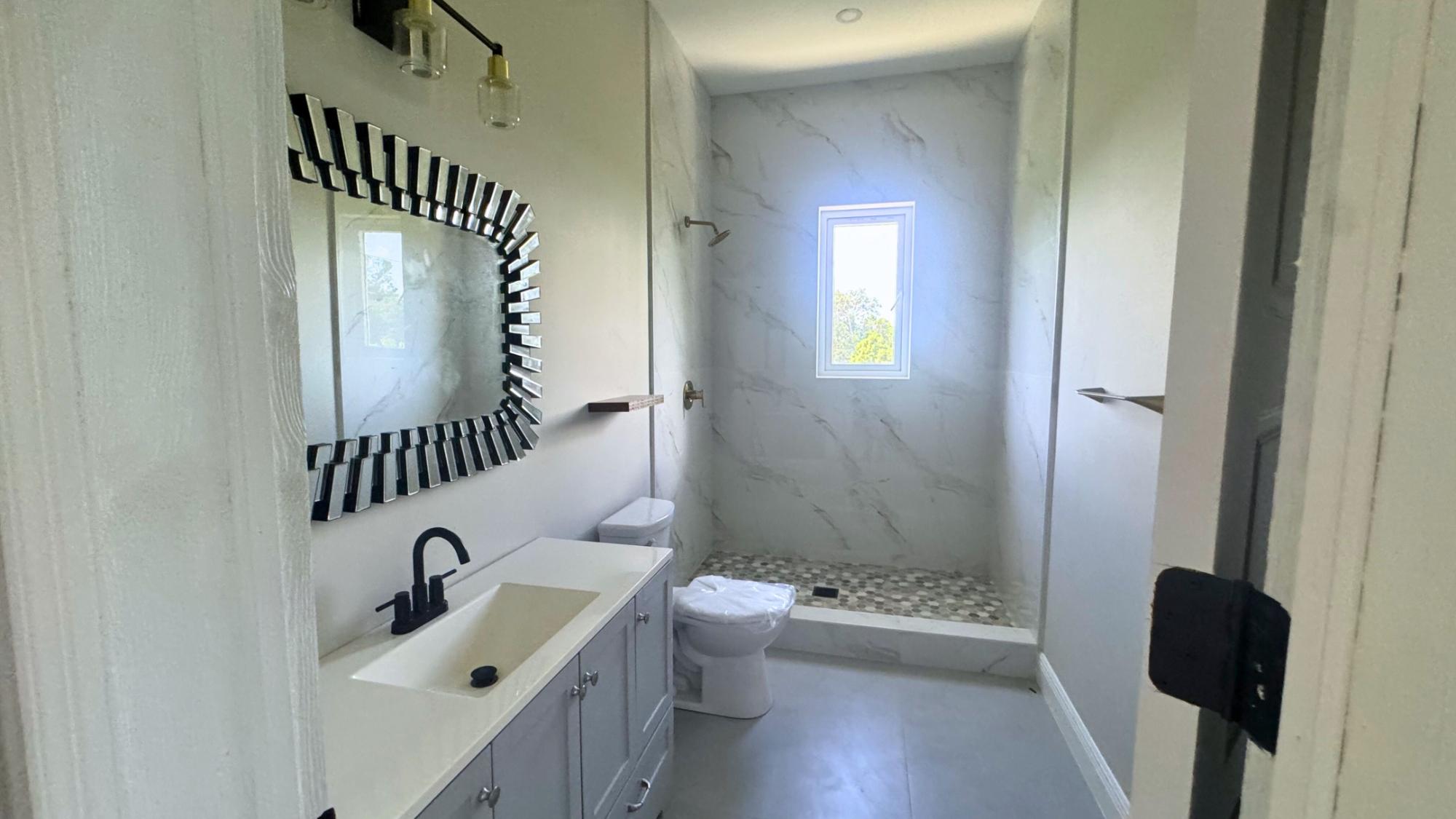 VENICE BAY, ROOSEVELT CAY Unit: 2