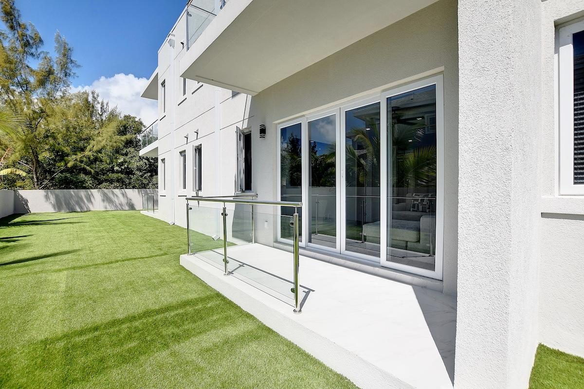 #6 NICHOLAS CAY, VENICE BAY Unit: 105