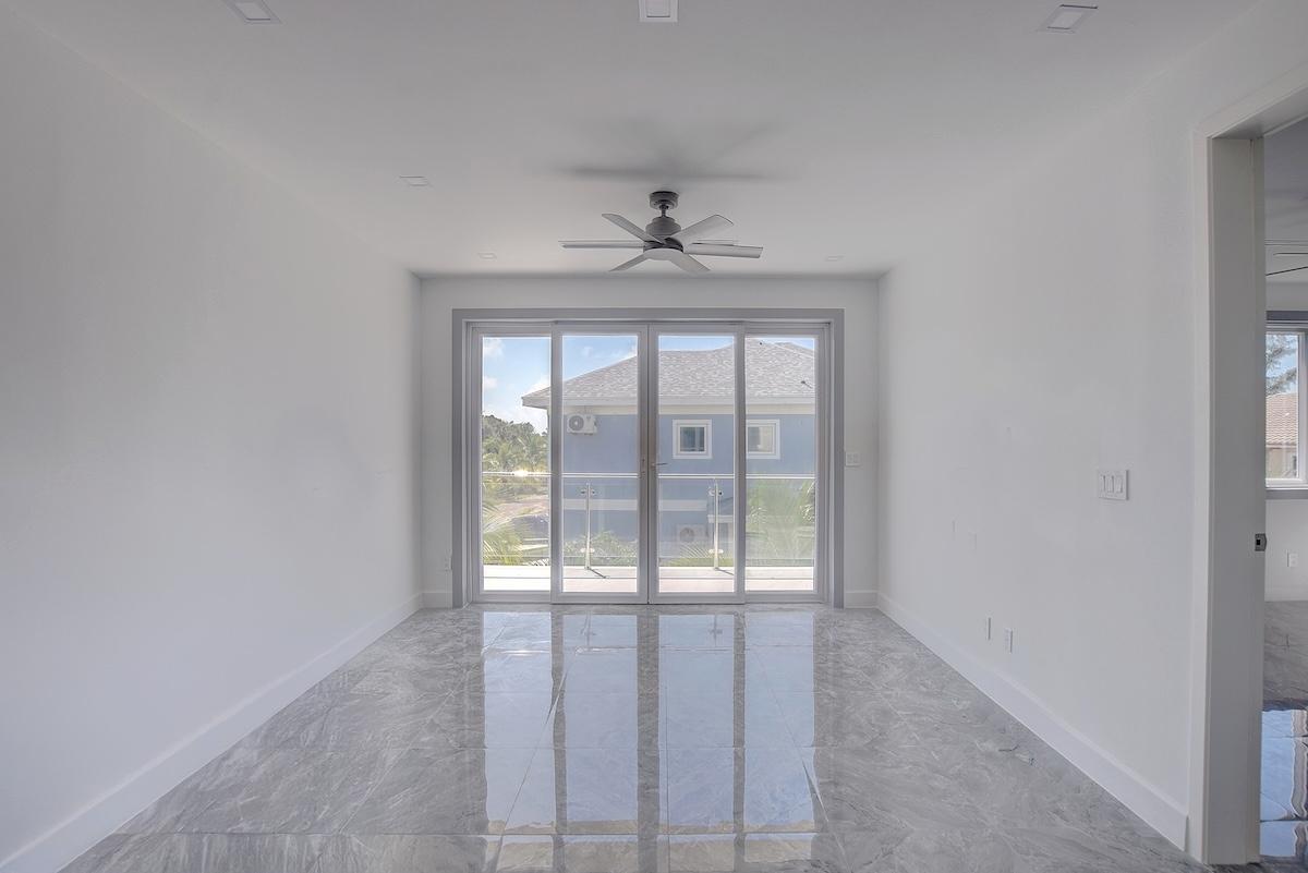 #6 NICHOLAS CAY, VENICE BAY Unit: 104