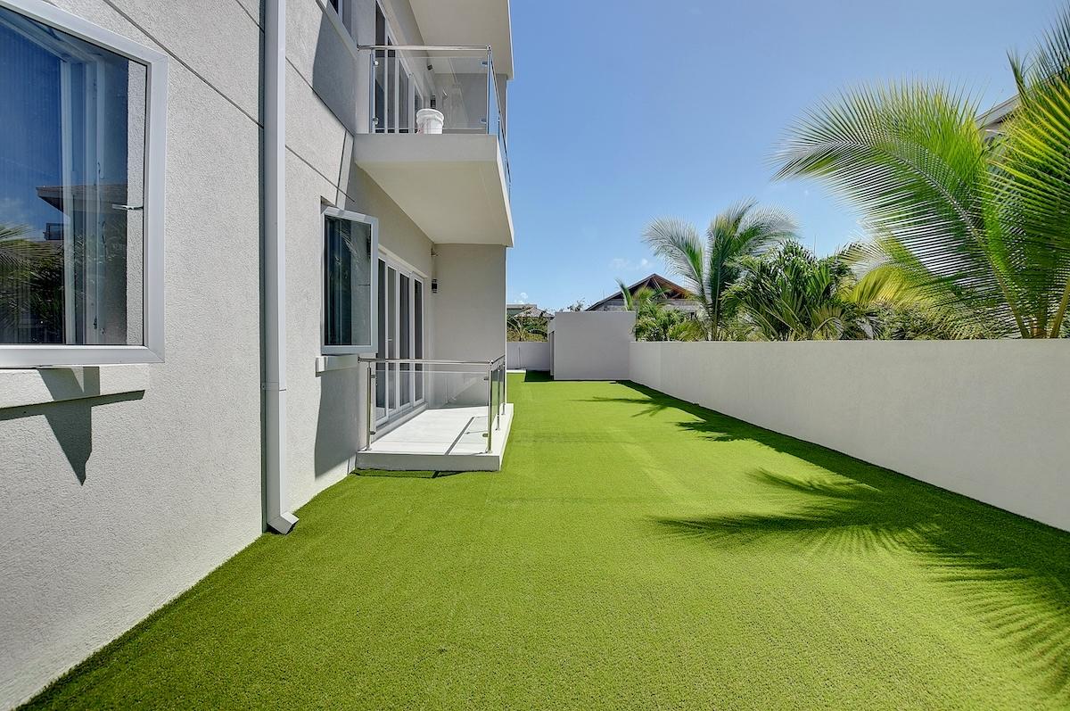 #6 NICHOLAS CAY, VENICE BAY Unit: 104