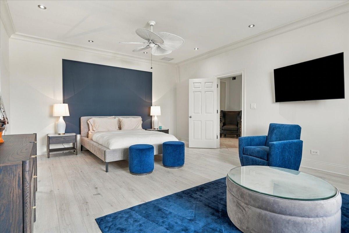 Yolanda PARADISE ISLAND Unit: 5