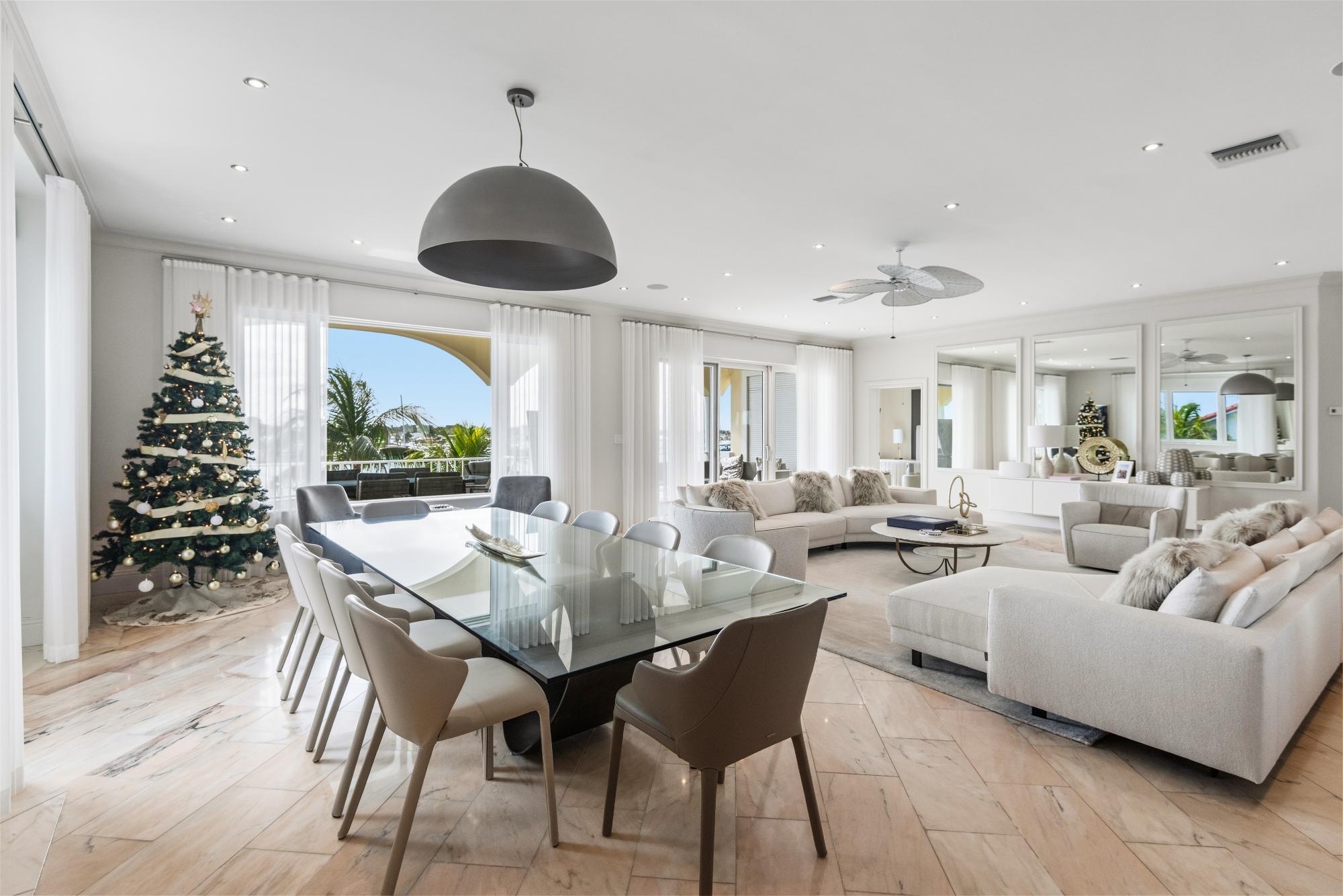 Yolanda PARADISE ISLAND Unit: 5