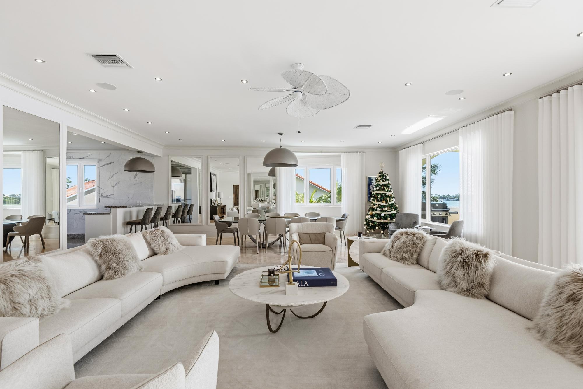 Yolanda PARADISE ISLAND Unit: 5