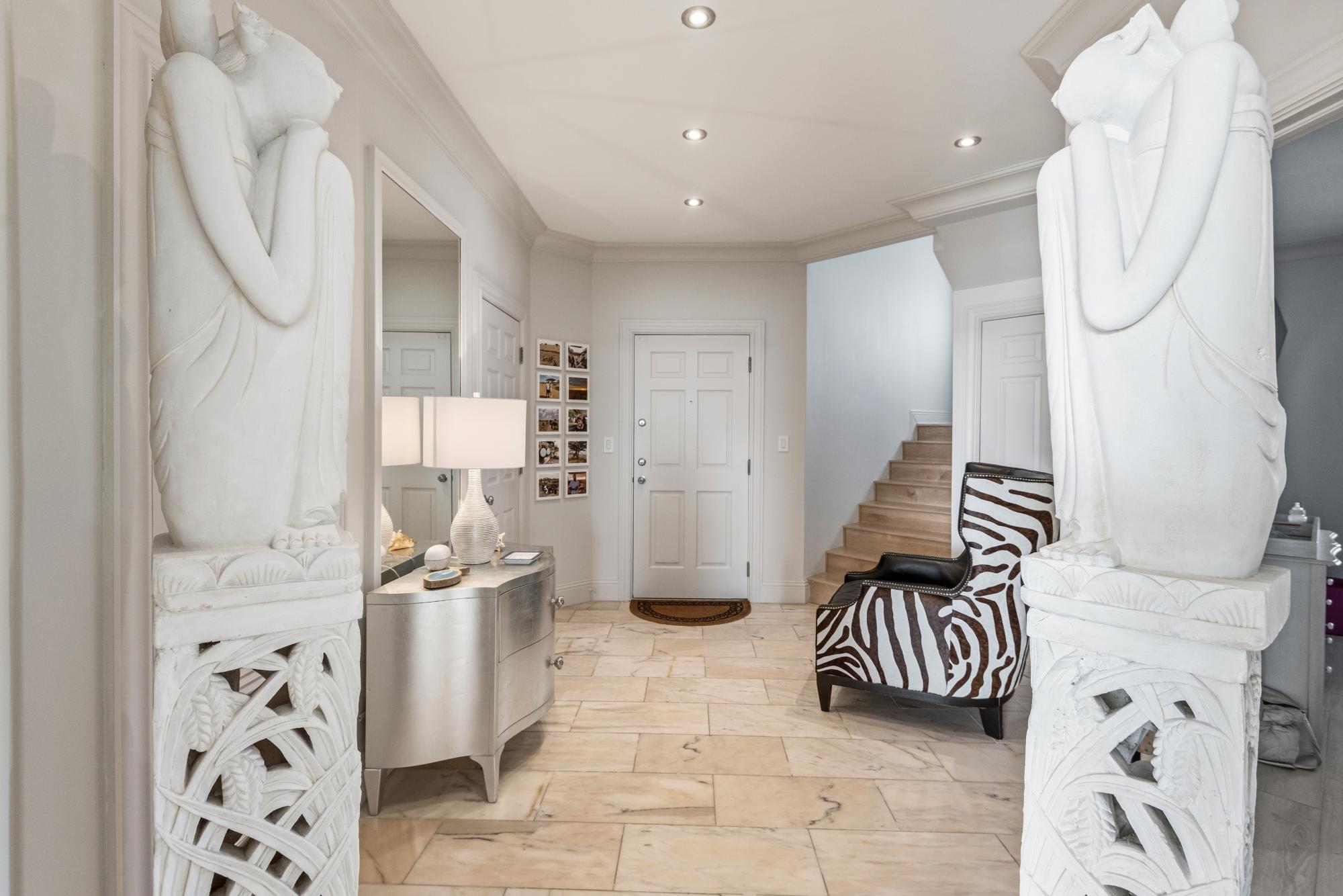 Yolanda PARADISE ISLAND Unit: 5