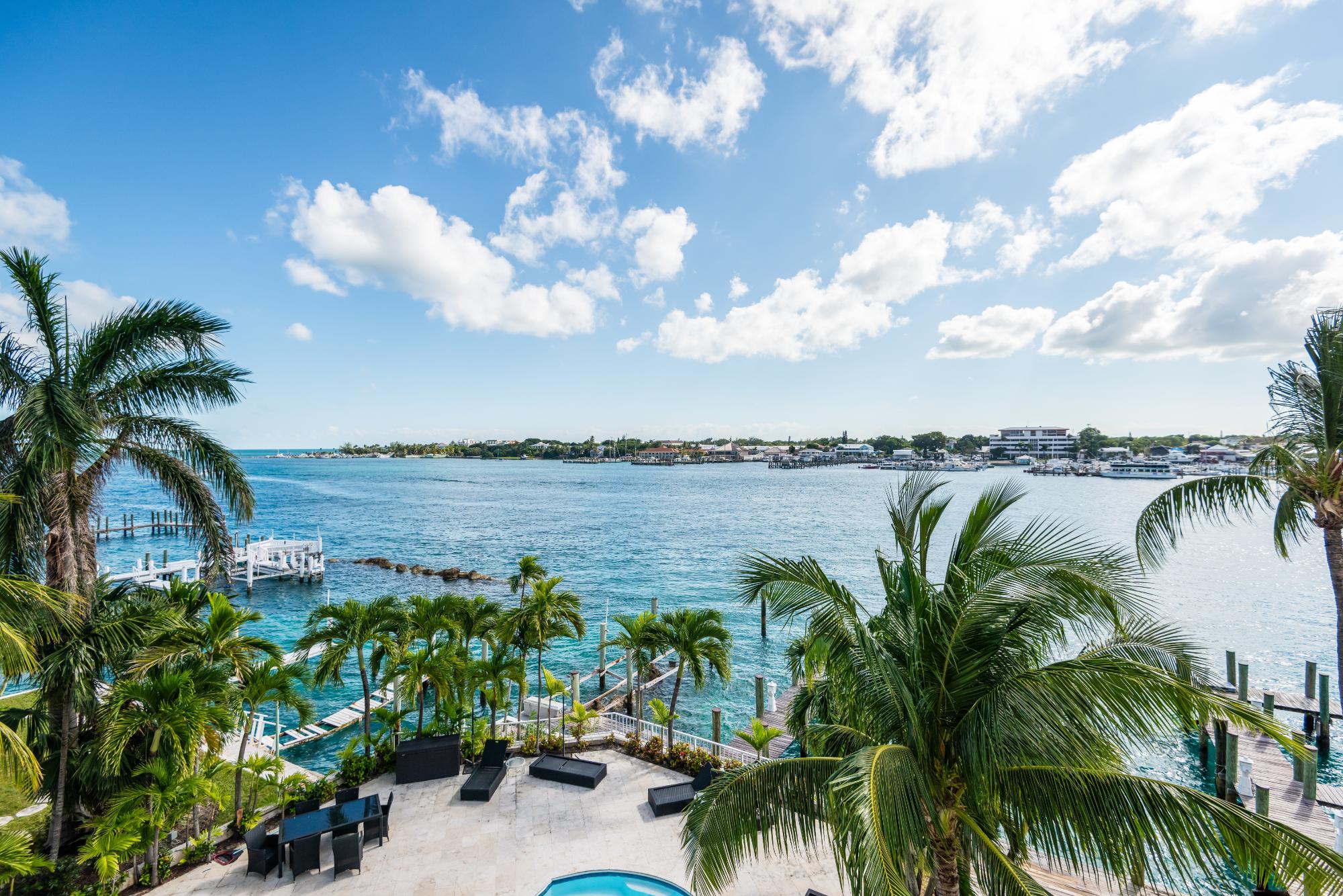 Yolanda PARADISE ISLAND Unit: 5