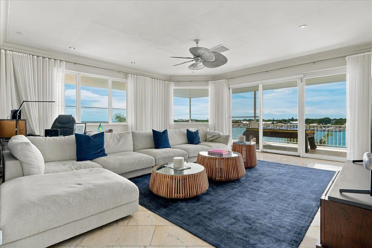 Yolanda PARADISE ISLAND Unit: 5