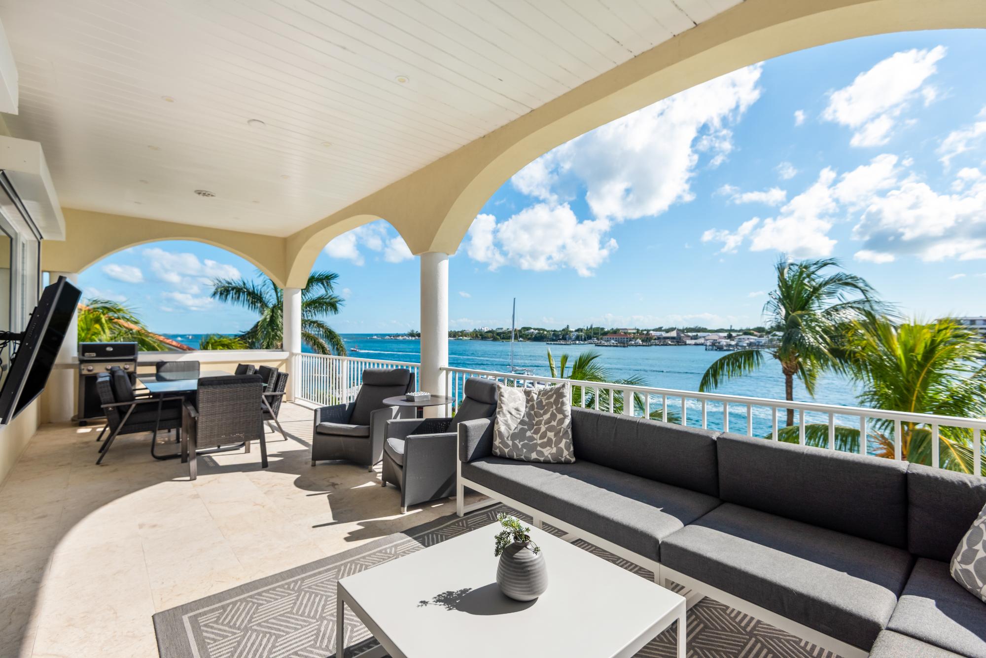 Yolanda PARADISE ISLAND Unit: 5