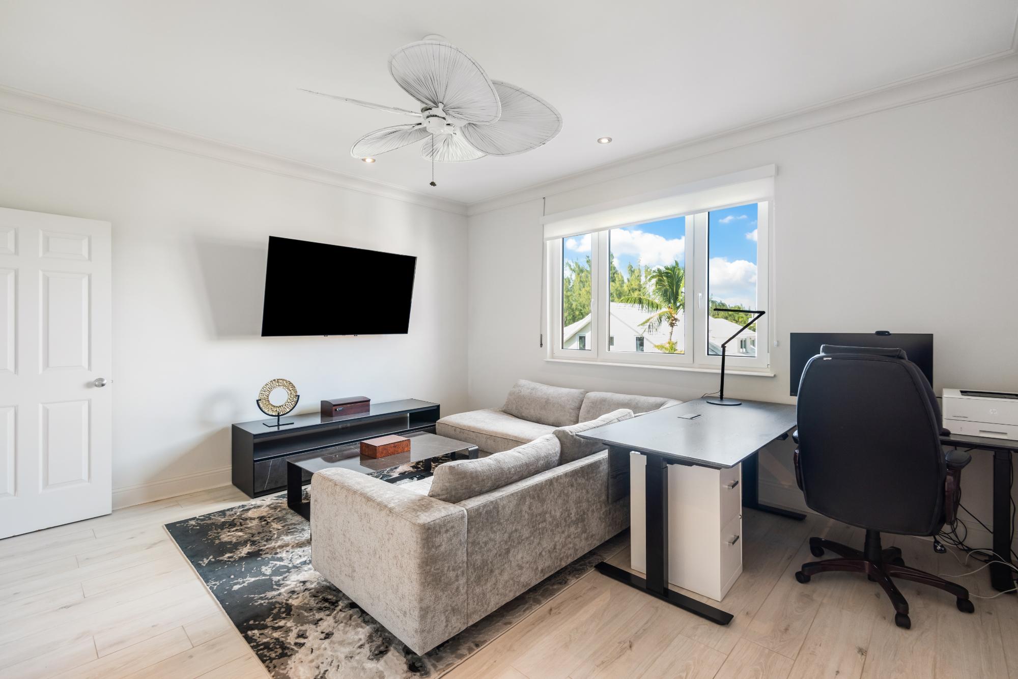 Yolanda PARADISE ISLAND Unit: 5