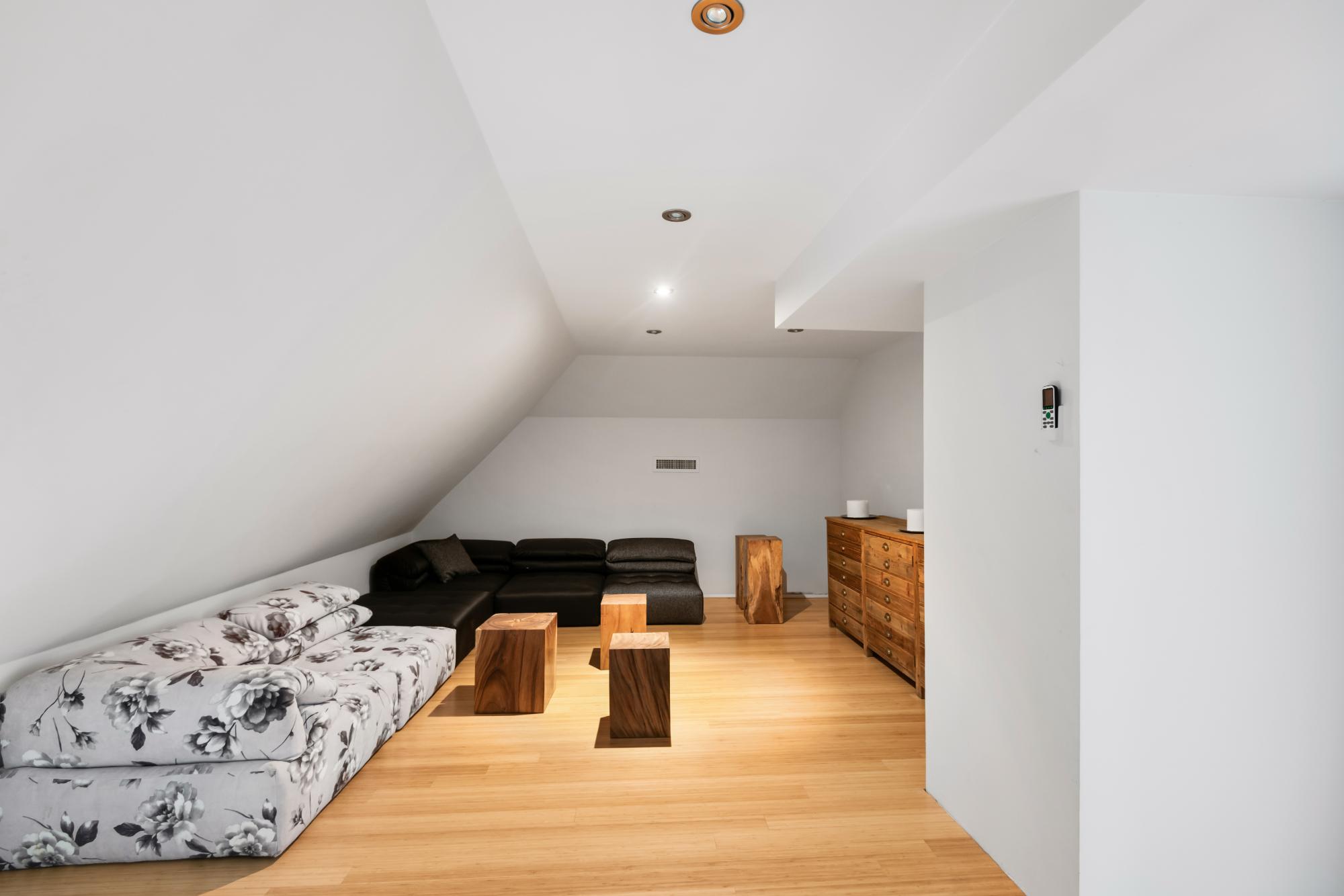 Yolanda PARADISE ISLAND Unit: 5