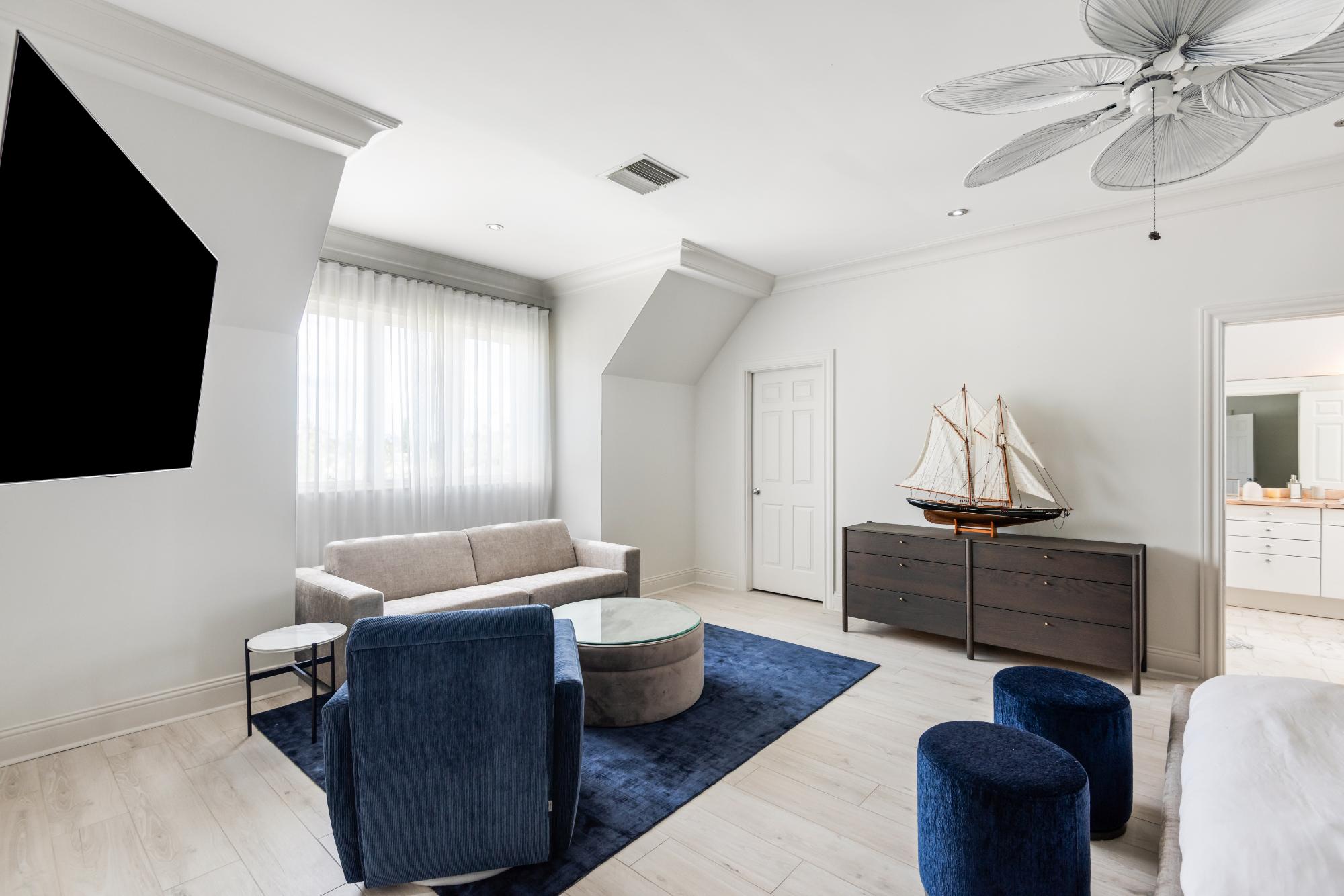 Yolanda PARADISE ISLAND Unit: 5