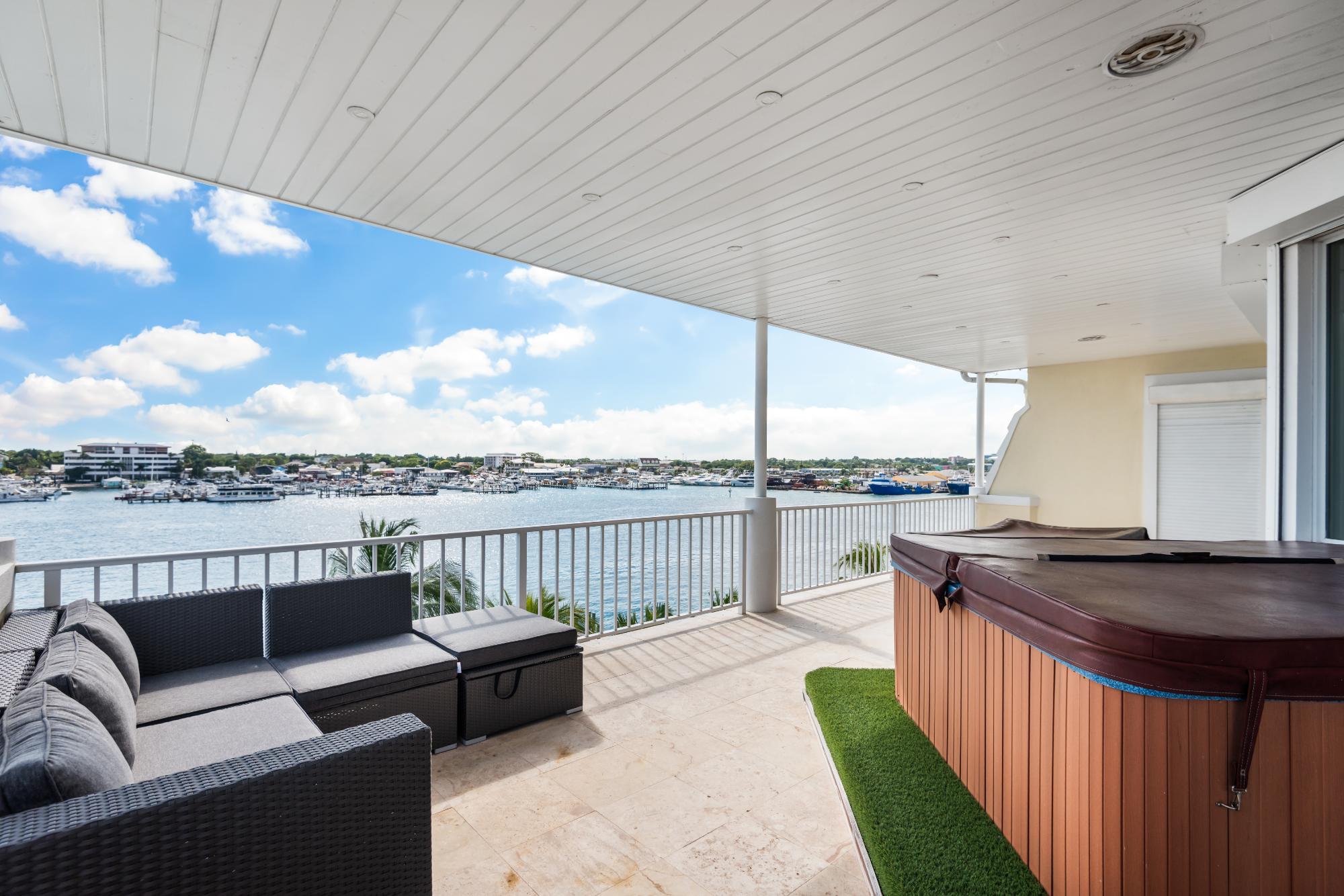 Yolanda PARADISE ISLAND Unit: 5