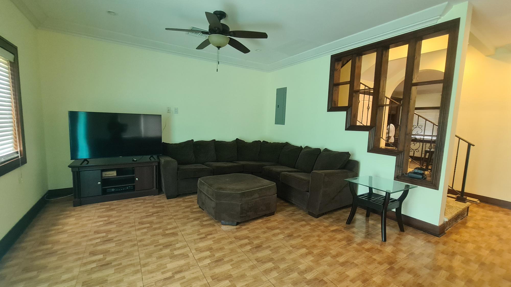 1 ATLANTIC DRIVE & ALBURY L Unit: #1