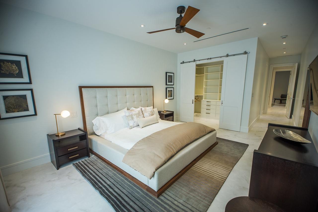 300 ONE CABLE BEACH