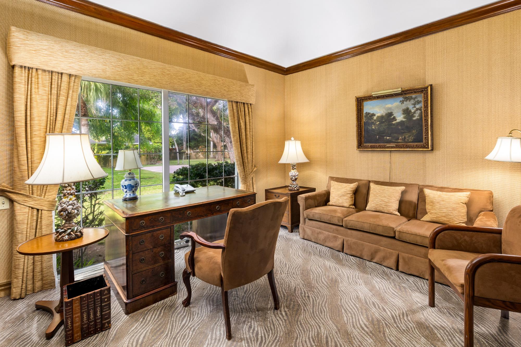 EDGEWATER, LYFORD CAY DR Unit: Oakes