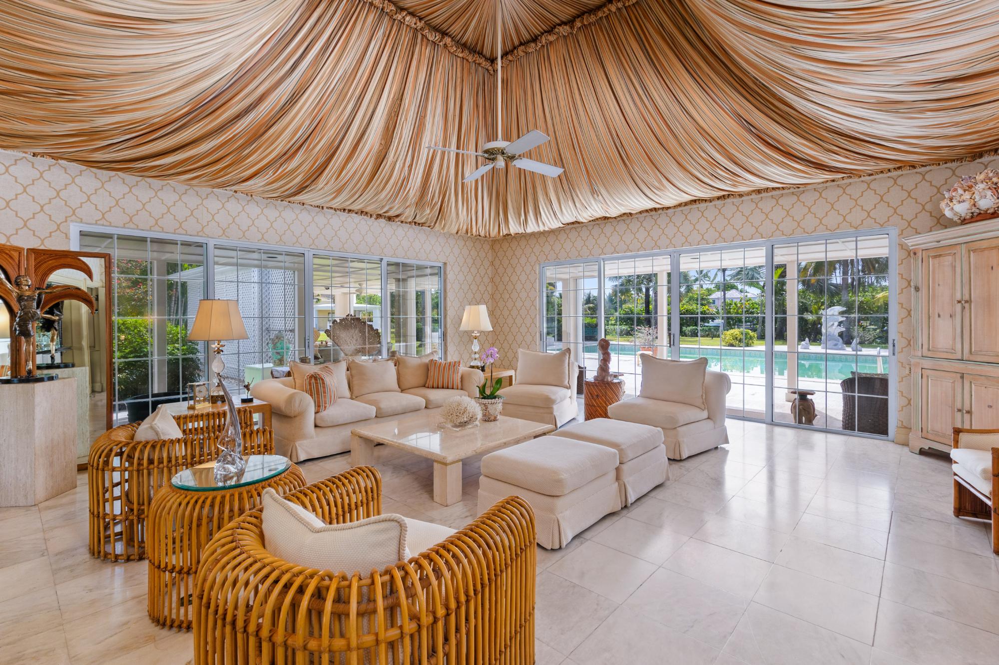 EDGEWATER, LYFORD CAY DR Unit: Oakes