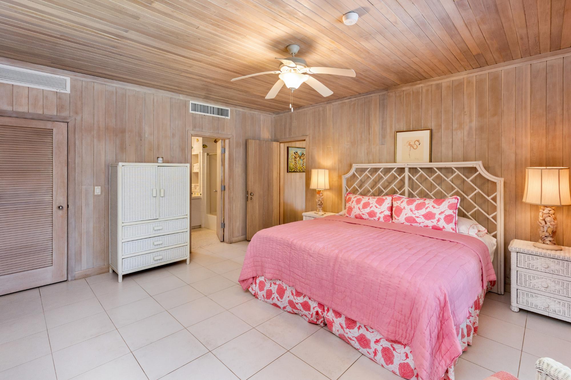 EDGEWATER, LYFORD CAY DR Unit: Oakes