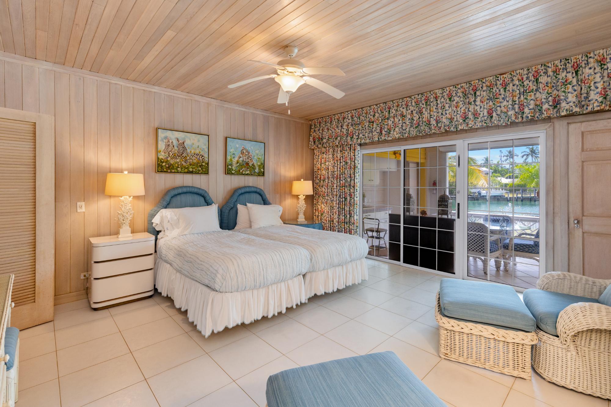 EDGEWATER, LYFORD CAY DR Unit: Oakes