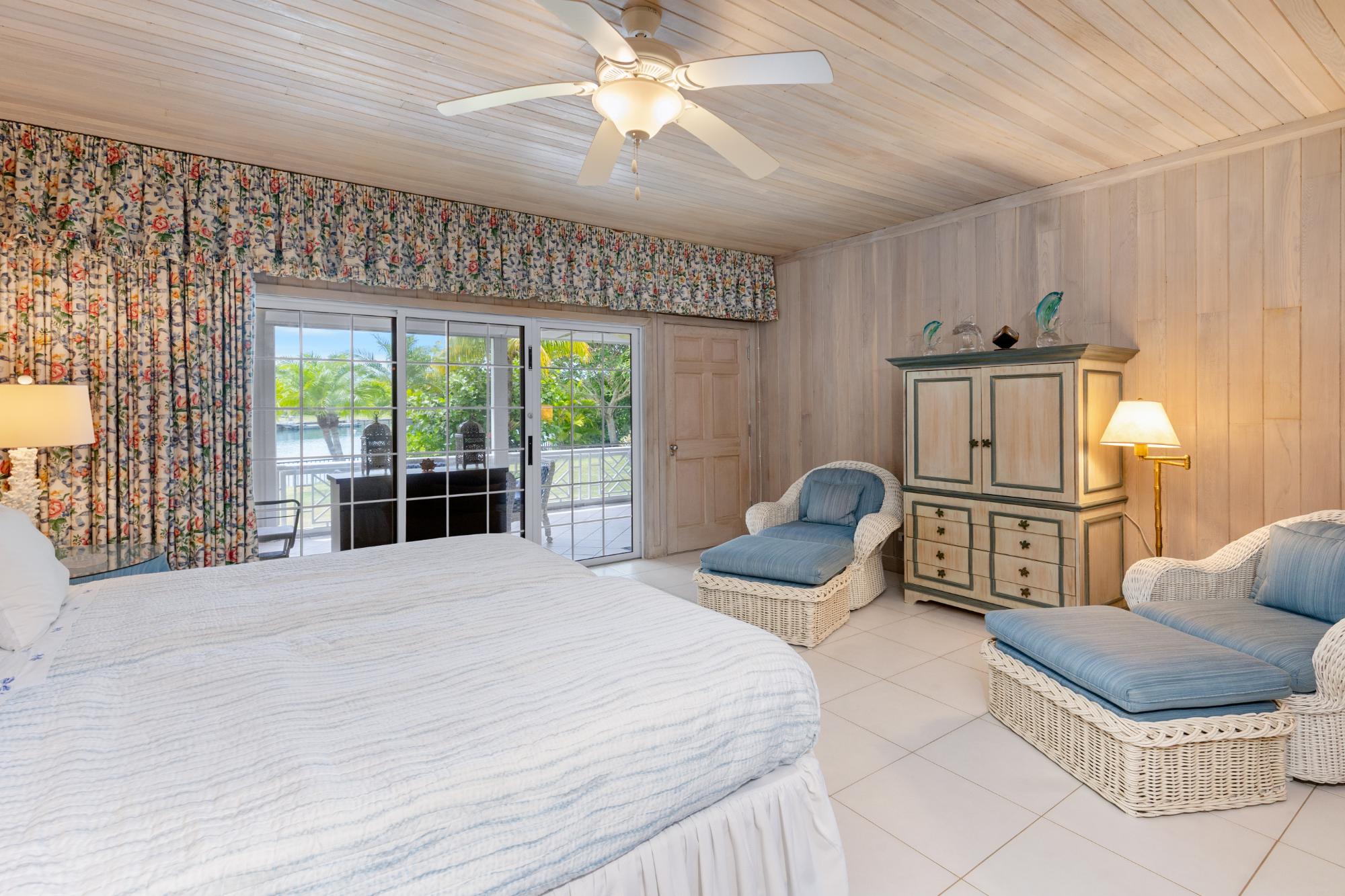 EDGEWATER, LYFORD CAY DR Unit: Oakes