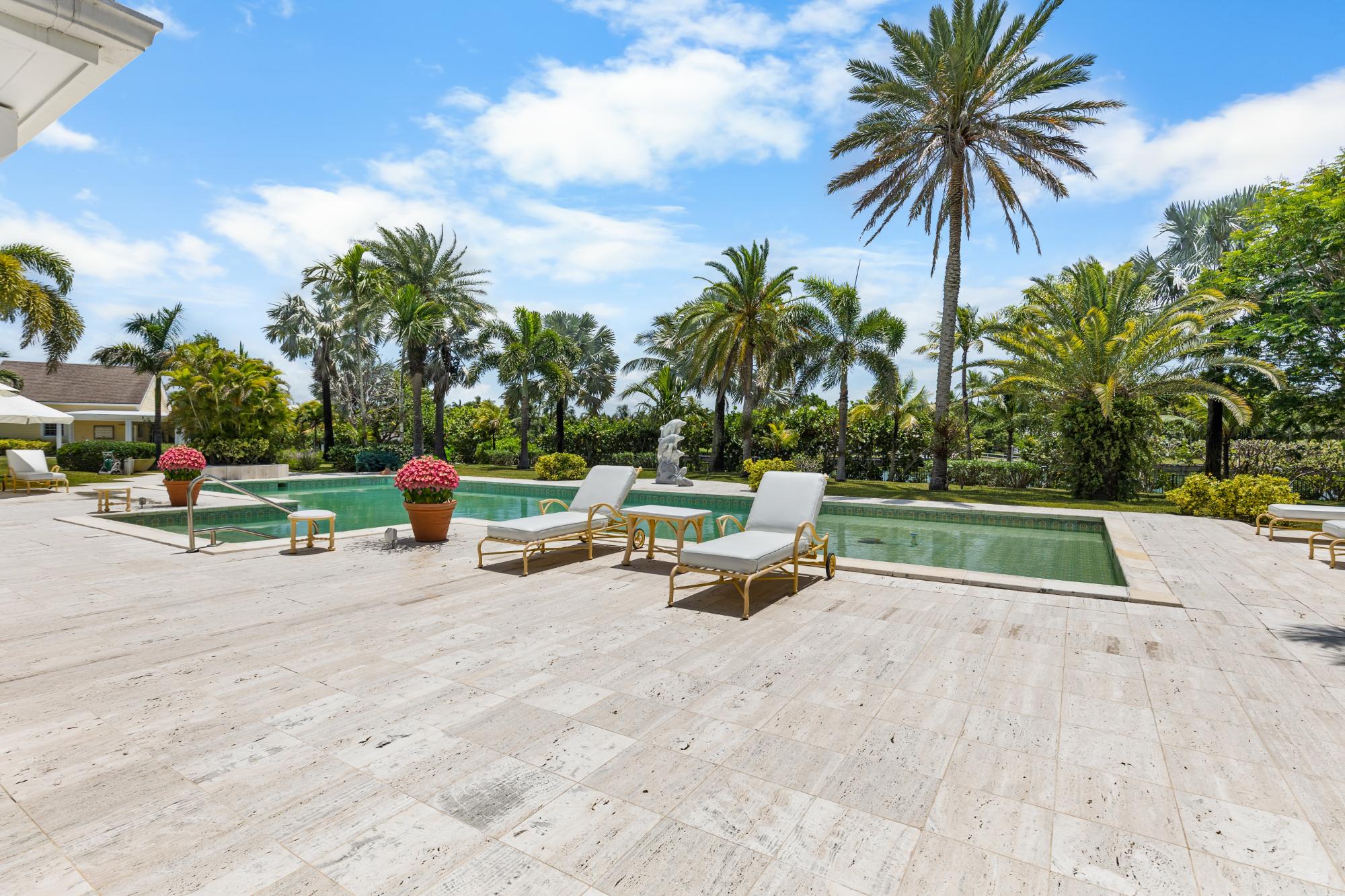 EDGEWATER, LYFORD CAY DR Unit: Oakes
