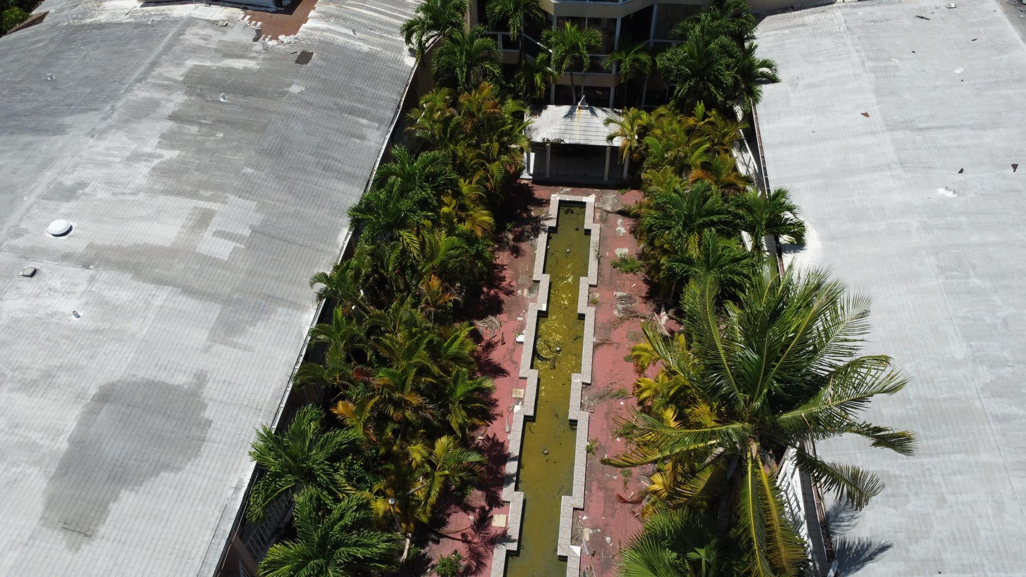 PARADISE ISLAND RESORT