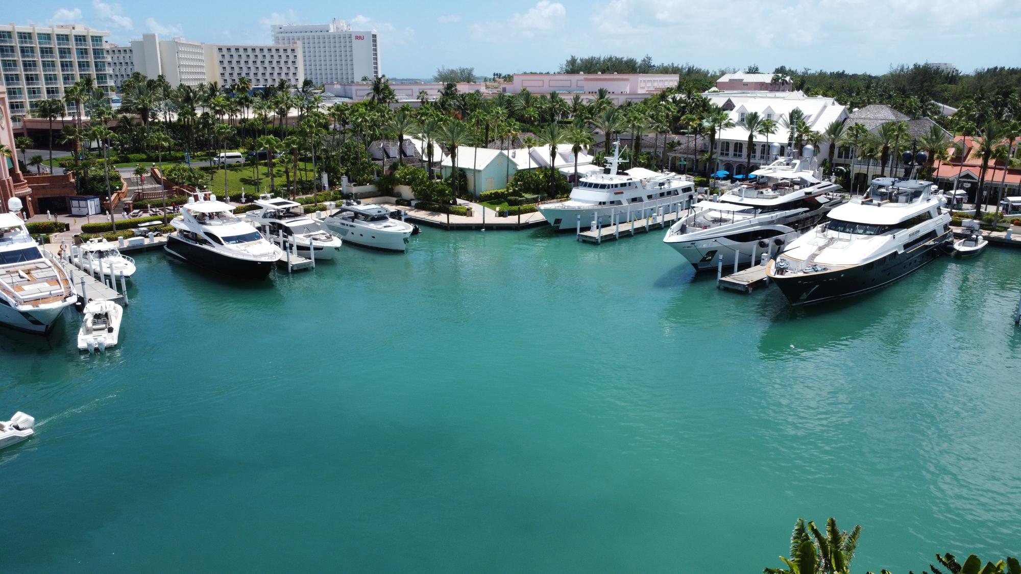 PARADISE ISLAND RESORT